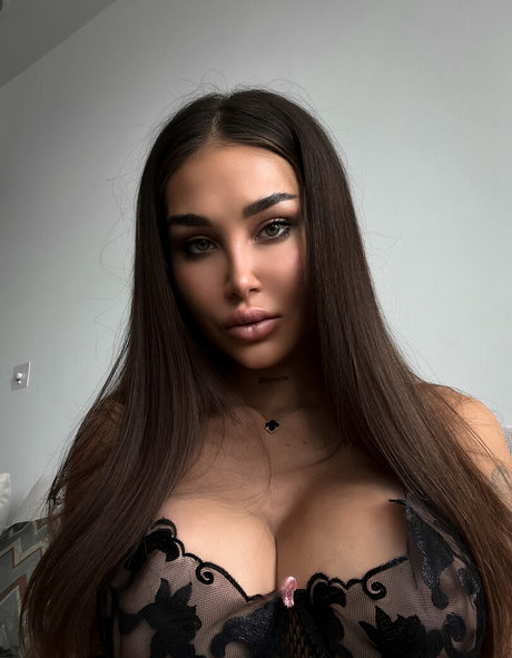 Elizabeth Definhy onlyfans gratis
