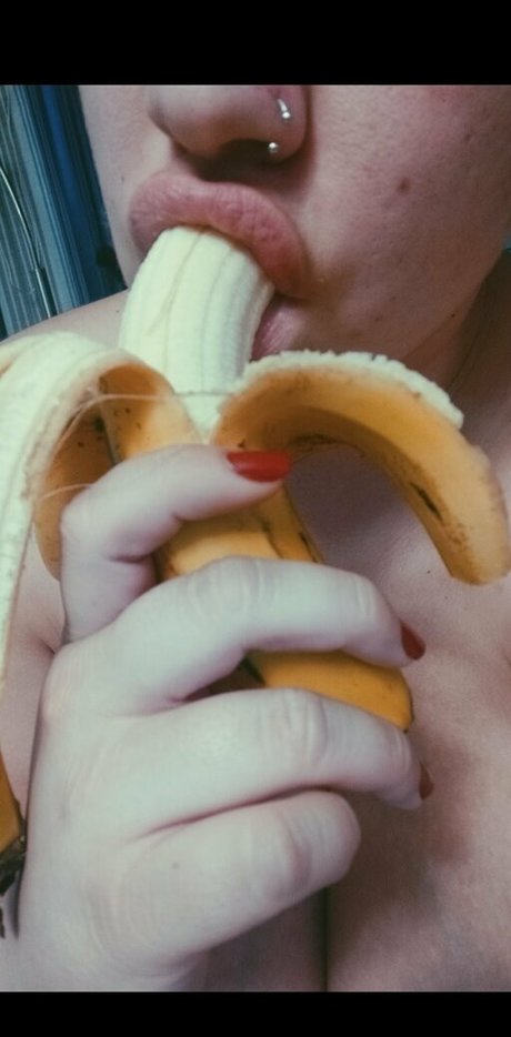 girlonfire12 nudes onlyfans leaked