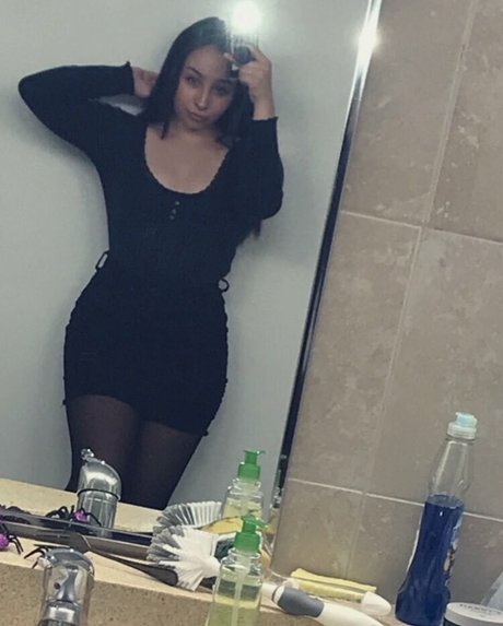 Valentinababi nude onlyfans