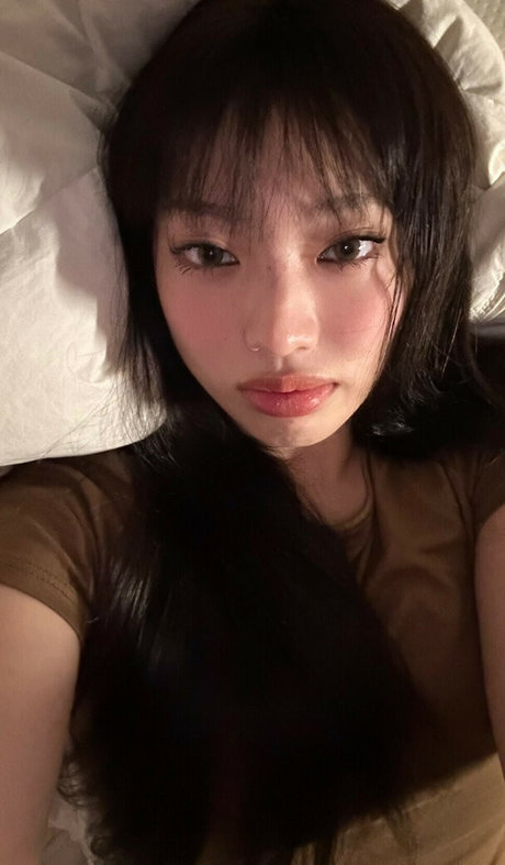 Yujin topless onlyfans