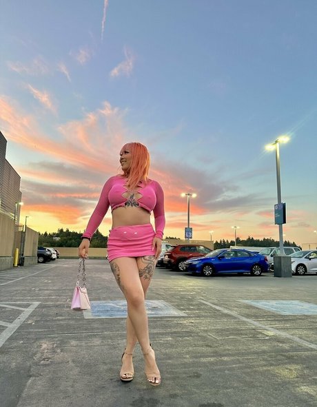 Edmthotiana only fans nude