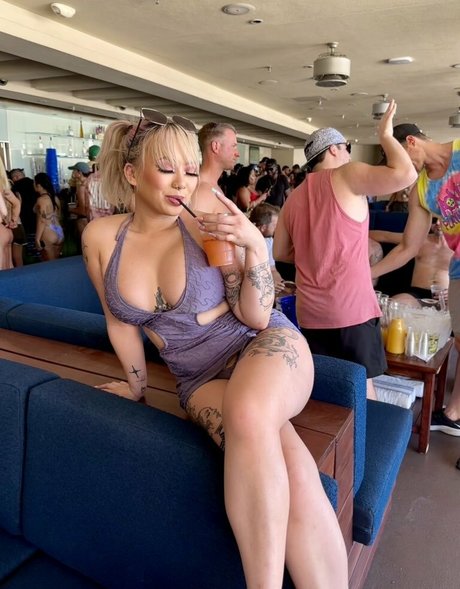 Edmthotiana nude onlyfans