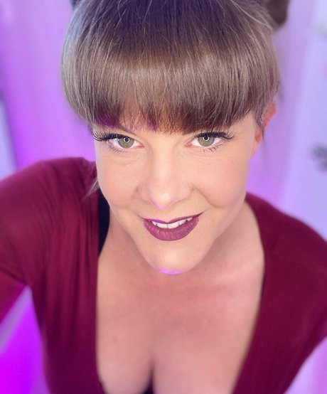 Rebecca Love leaked onlyfans sex tape