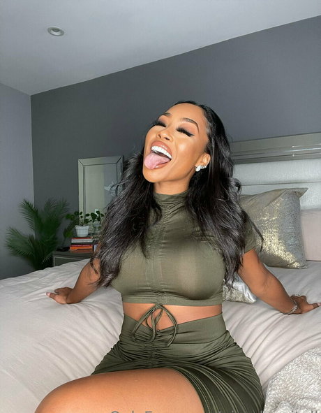 ninadoesitall Profile pic