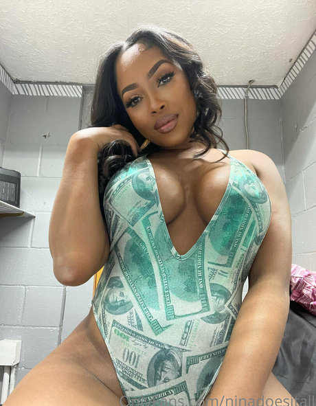 ninadoesitall onlyfans pics