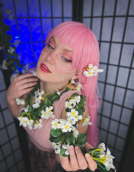 uwugirlaraara naked onlyfans leak