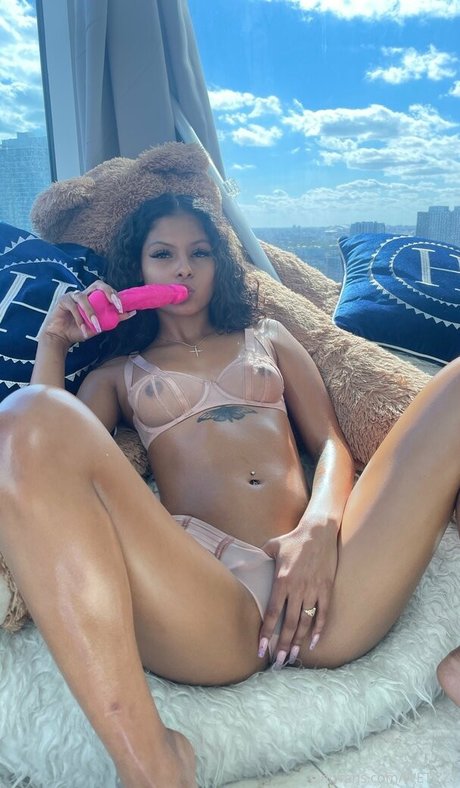 its pocahontas naked onlyfans leak