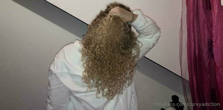 curvyadiction onlyfans nude leaks