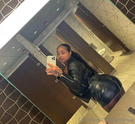iamlexia porn onlyfans