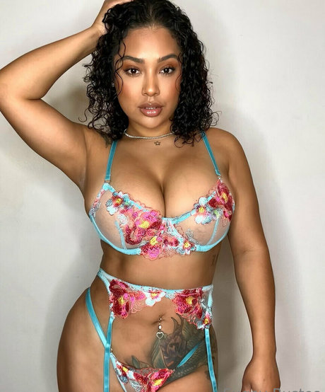 Sugey Portillo only fans nude leaks