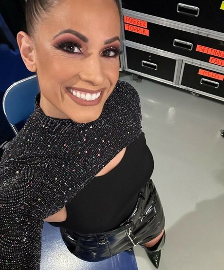 AEW Dasha Kuret fans only