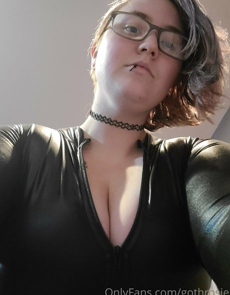 gothrosie new leaked onlyfans