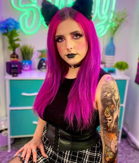 Simby naked on onlyfans