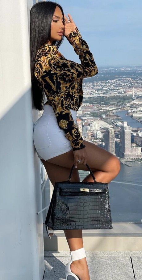 Gallienne Nabila tits onlyfans