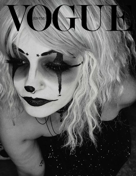 ls peek only fans pics