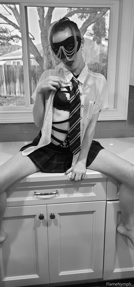 flamenymph only fans nude leaks