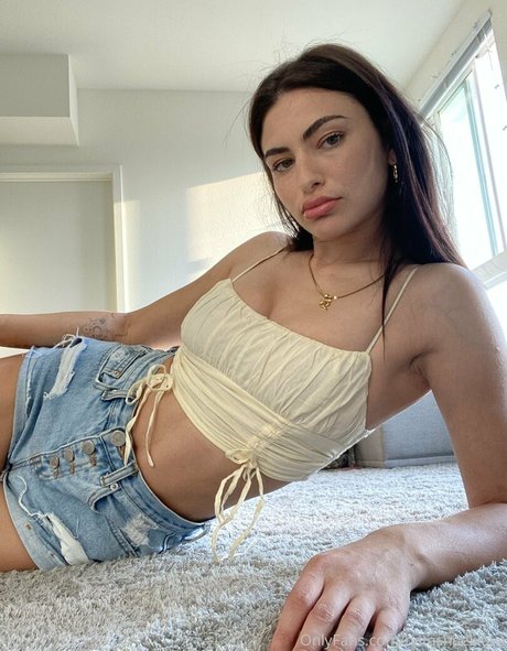 tashlove onlyfans pic