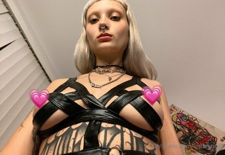 liittlekrissy onlyfans naked