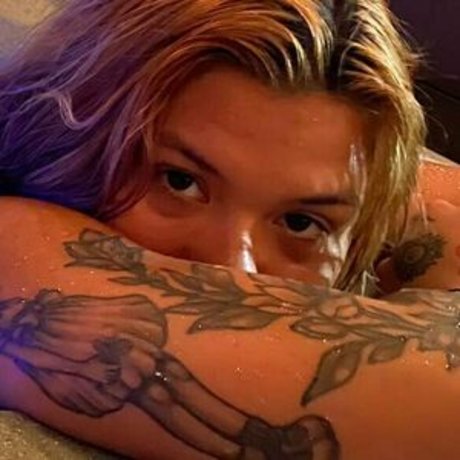 kaylynnrose nude on onlyfans