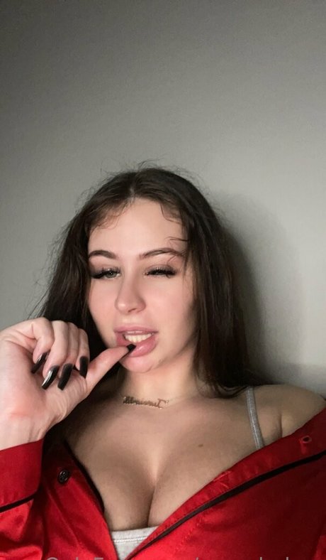 maegbabyy on onlyfans