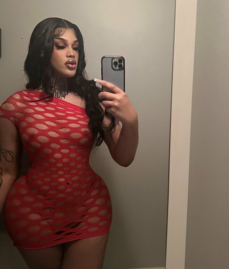 Suamuva leaked nude onlyfans