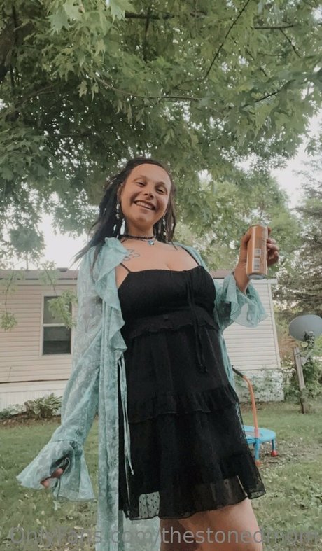 thestonedmom onlyfans content leaked