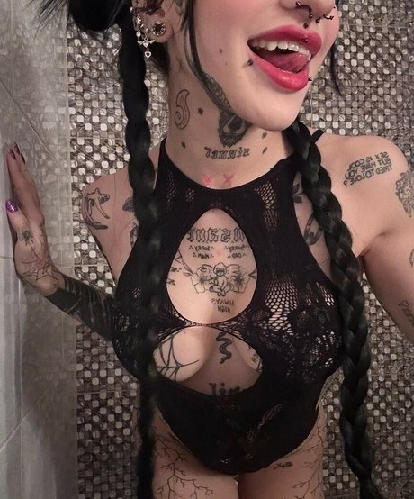 venussativaaa onlyfans tits