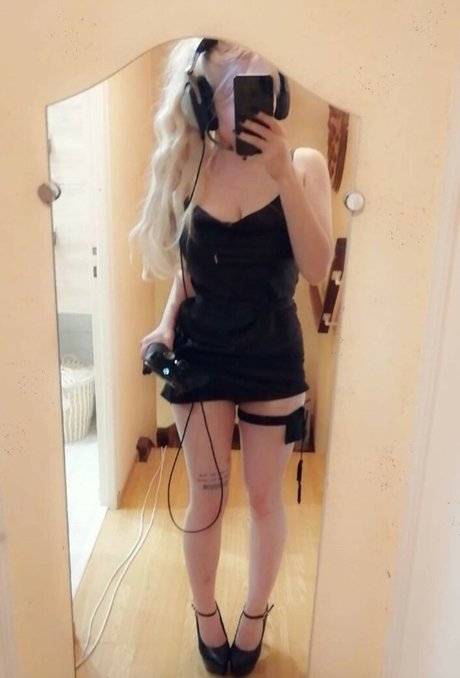 Alyatrosk onlyfans naked leaked