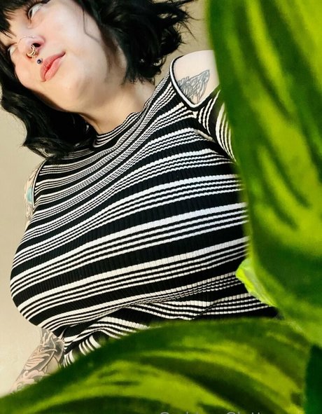 mommyglutton onlyfans content type