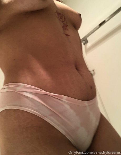 benadryldreams onlyfans leaks porn