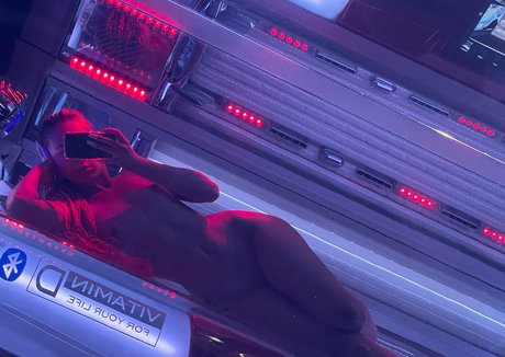 sadierayxo nude on onlyfans