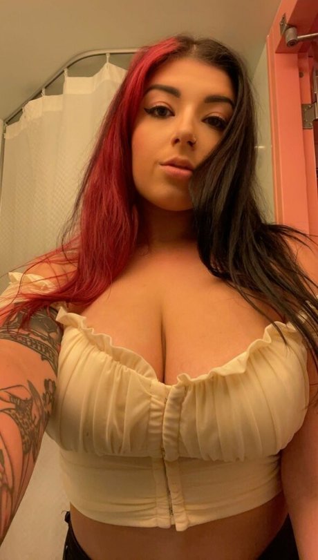 HotScoopSkylar nude on onlyfans