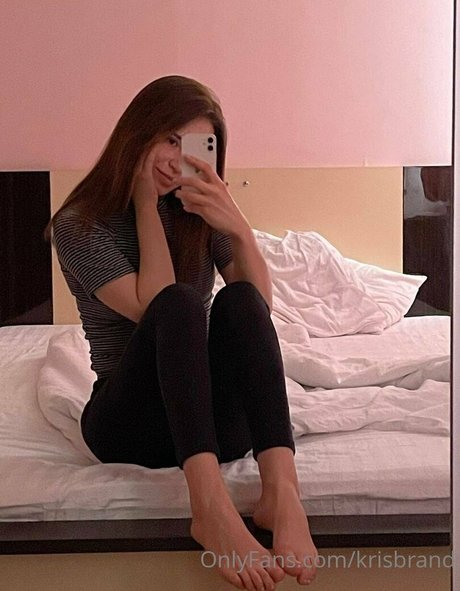 krisblow onlyfans ass