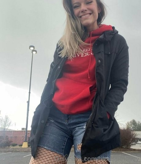 lilmisslindsey onlyfans pics