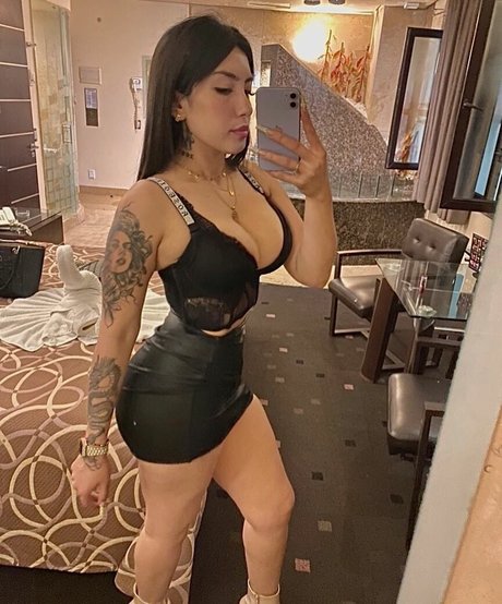 xim queenss onlyfans x