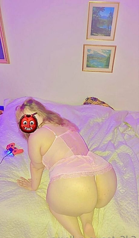smoll n sweet 2k2 tits onlyfans