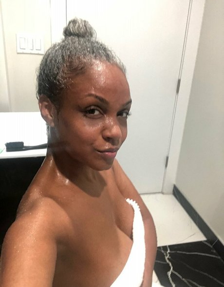 Sinnamon Love naked onlyfans