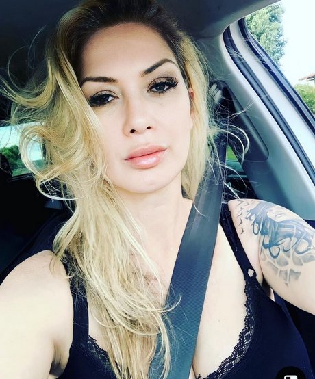 Milf Electra only fans leaks