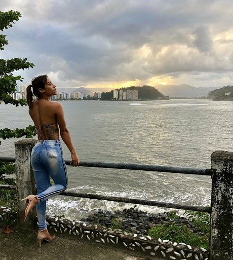 Cassia Fernandez onlyfans nude leaked