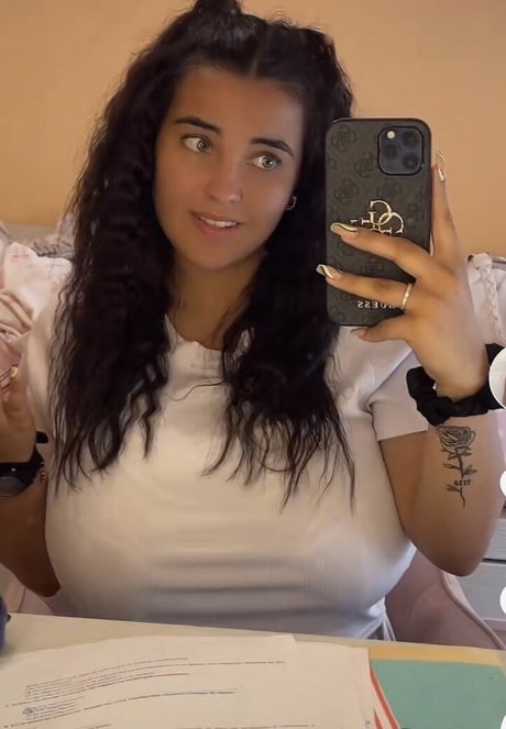 Anneris18 onlyfans pics leaked