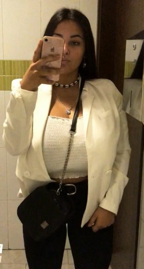 Anneris18 nude on onlyfans