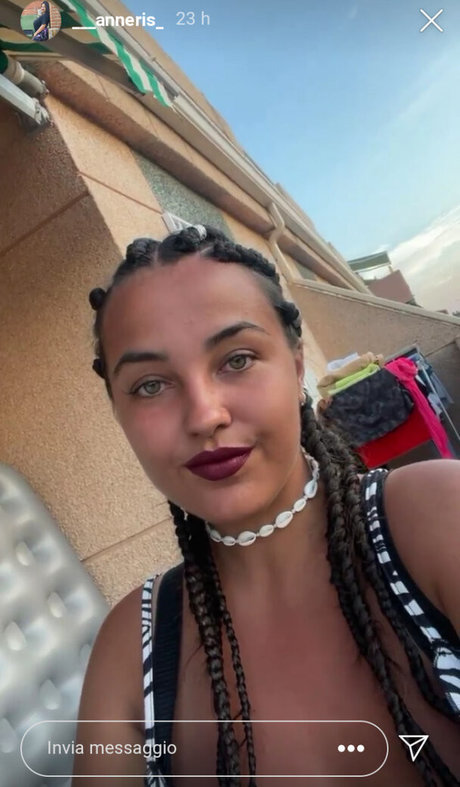 Anneris18 naked only fans