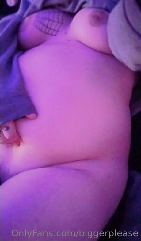 biggerplease only fans photos