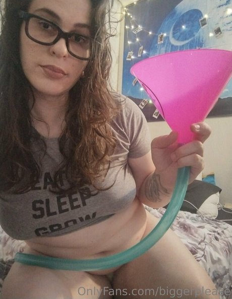 biggerplease onlyfans mega