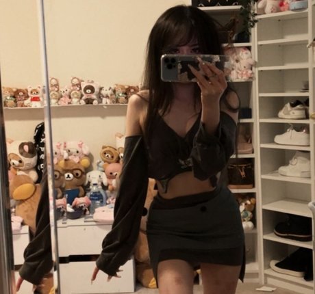 basedlilv nude on onlyfans