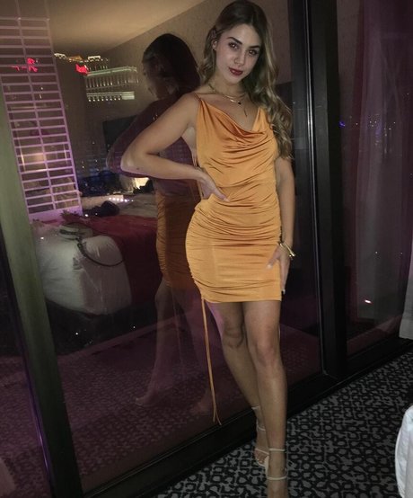 Emmily Mello onlyfans porn