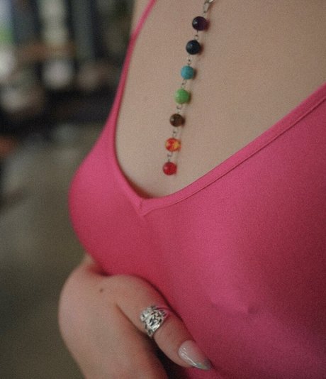 Emmily Mello onlyfans leaj