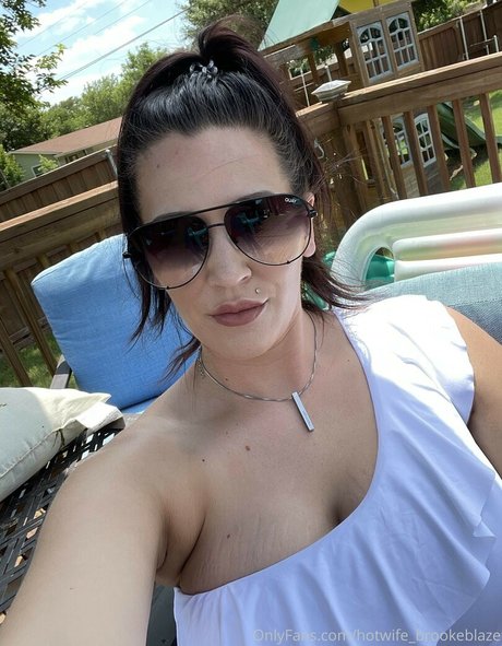 hotwife brookeblaze onlyfans leak