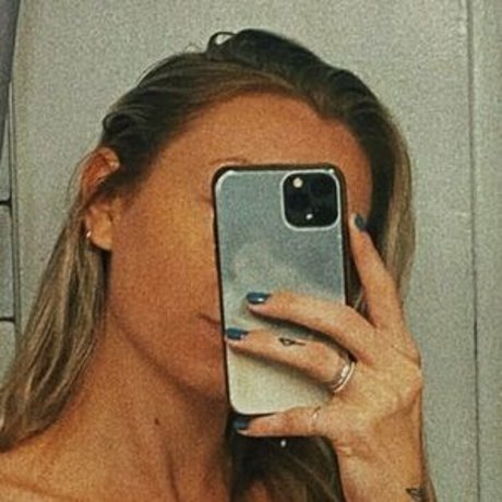 violetsky777 nude onlyfans leak