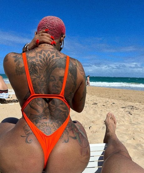 ItsJustRocky naked onlyfans